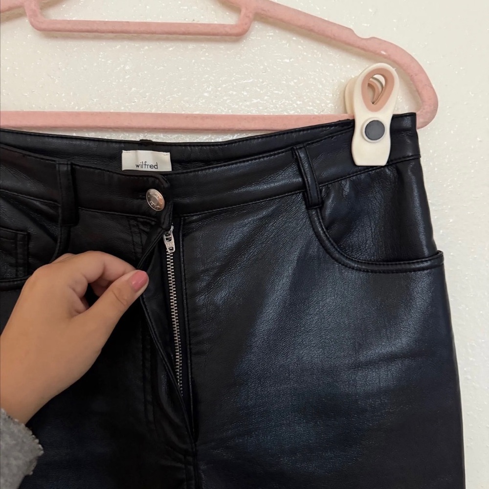 Wilfred Aritzia Melina High Waisted Vegan Leather Pant - Picture 5 of 7